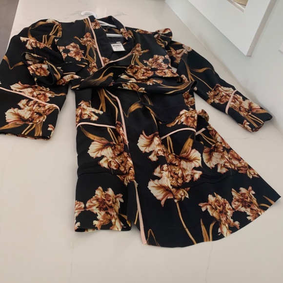 BCBG Maxmara Dress - Picture 2 of 4